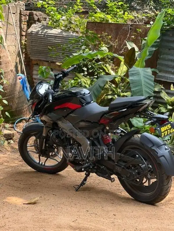 Bajaj Pulsar NS200 2026