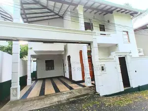 4 Bedroom House for Sale in Piliyandala