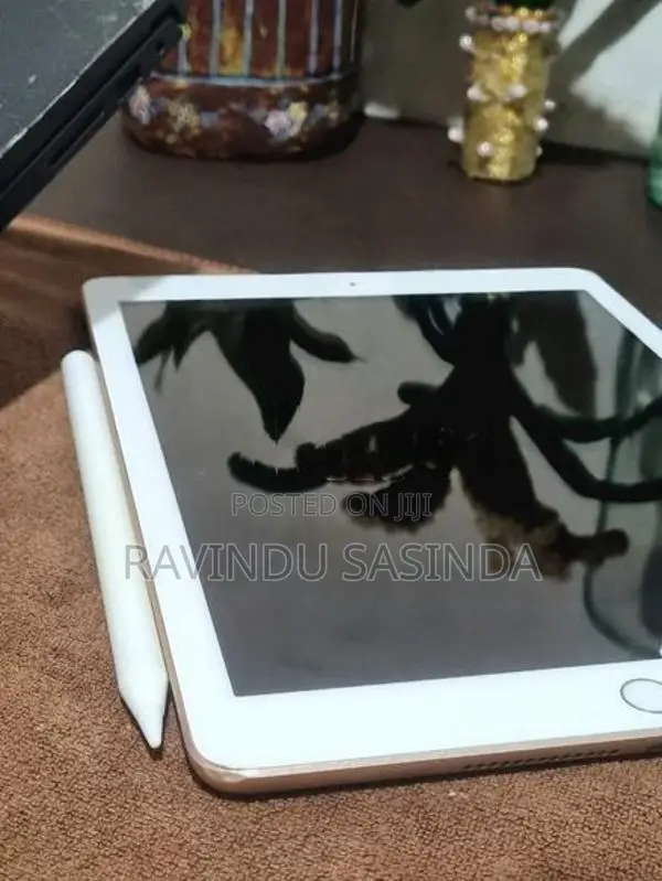 Apple iPad 6th Gen
