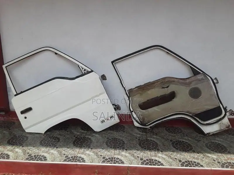 VX Nissan Caravan Doors