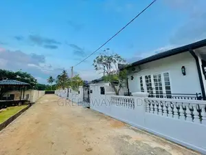 Luxury Brand New House Sale in Kurunegala