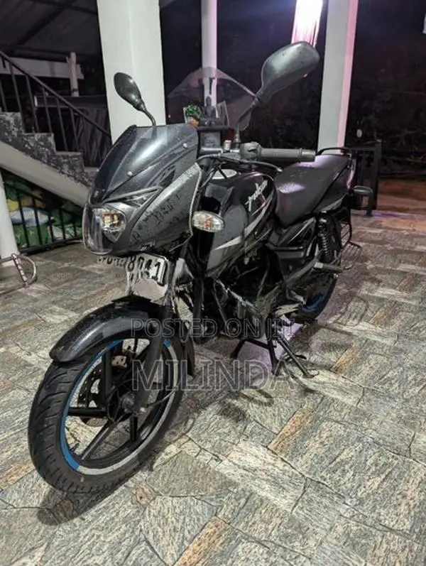 Bajaj Pulsar 150 2018