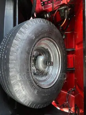 Bajaj RE 2019