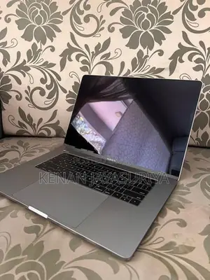 MacBook Pro 15” 2016 Touch Bar