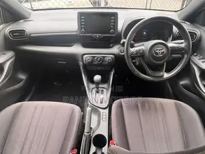 Toyota Yaris 08 Airbag Push Start 2023
