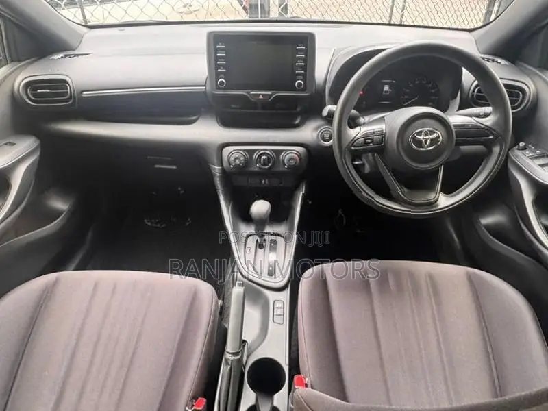Toyota Yaris 08 Airbag Push Start 2023