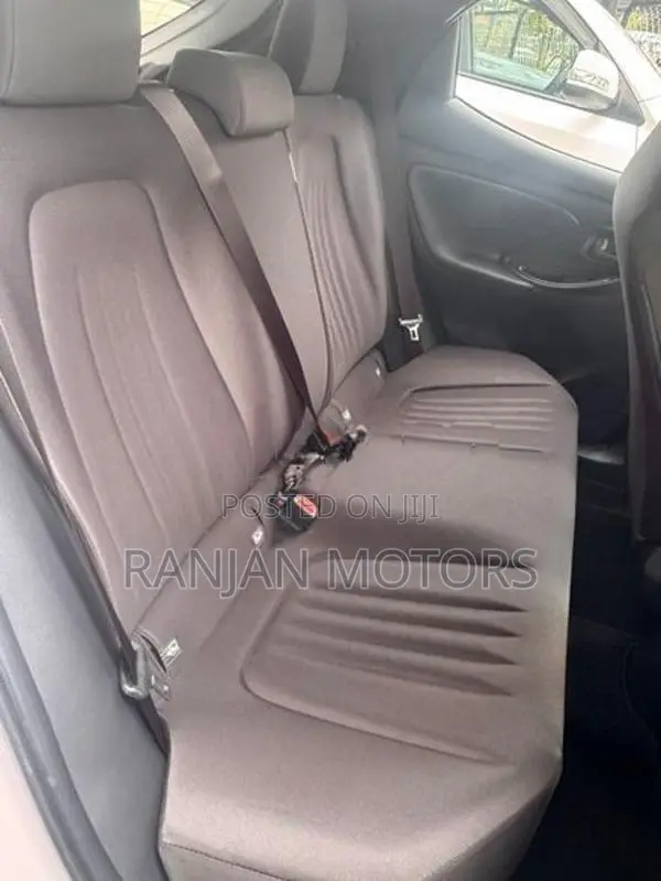 Toyota Yaris 08 Airbag Push Start 2023