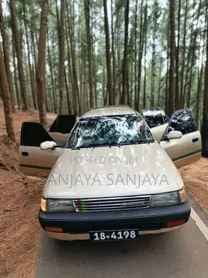 Toyota Corona 1990