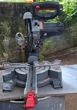 Ozito 10'' Slaeding Miter Show