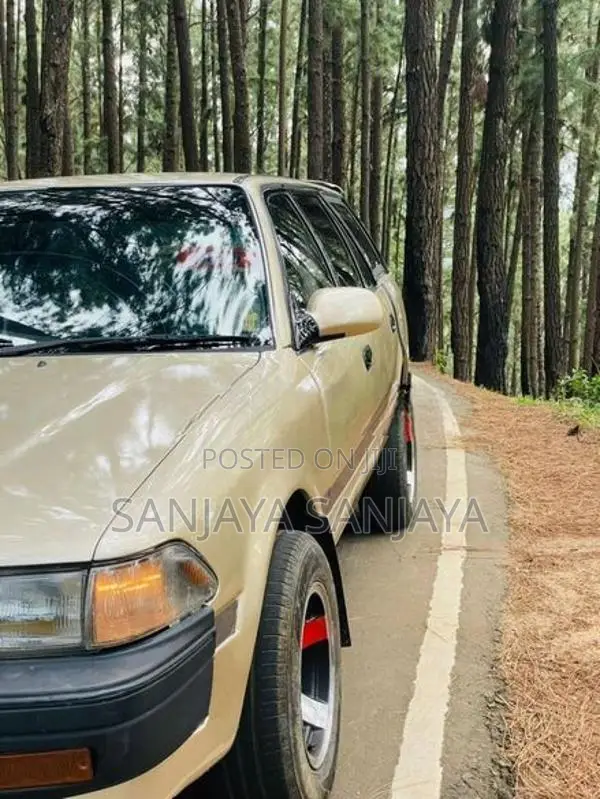 Toyota Corona 1990