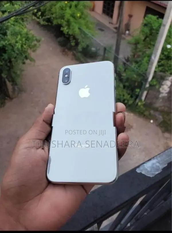Apple iPhone XS (Used)