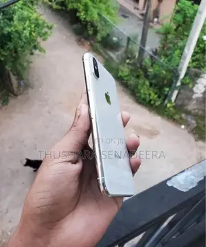 Apple iPhone XS (Used)