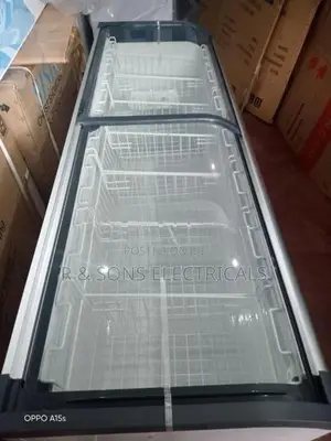 Sisil 615L Display freezer
