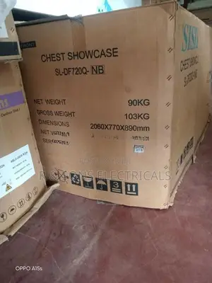 Sisil 615L Display freezer