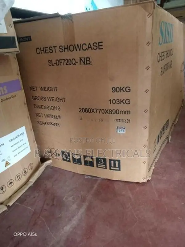 Sisil 615L Display freezer