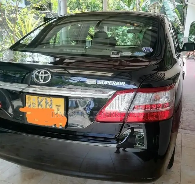 Toyota Premio 2011