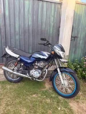 Bajaj CT100 2005