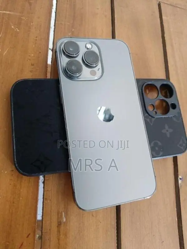 Apple iPhone 13 Pro 256GB (Used)