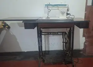 Singer Sewing Machine