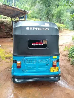 Bajaj RE 2008