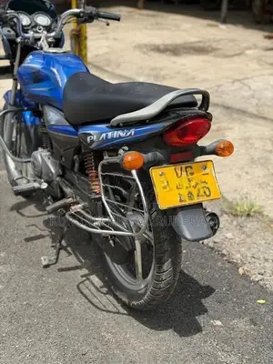 Bajaj Platina 2010