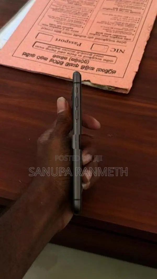 Apple iPhone 11 (Used)