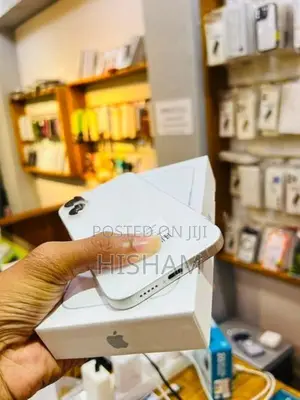 Apple iPhone 16 128GB (Used)