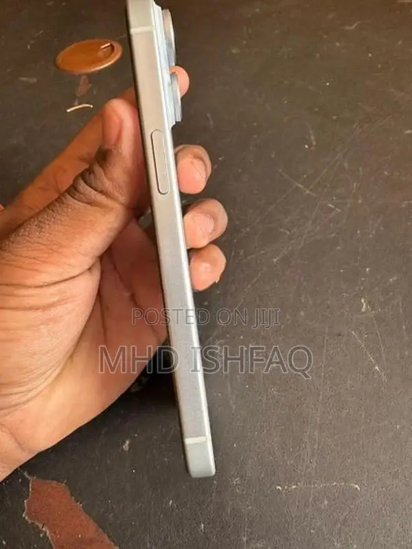 Apple iPhone 15 (Used)