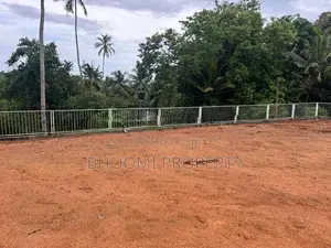 කරාපිටිය රෝහලට ලගින්ම අගනා බිම් කොටස් විකිණීමට