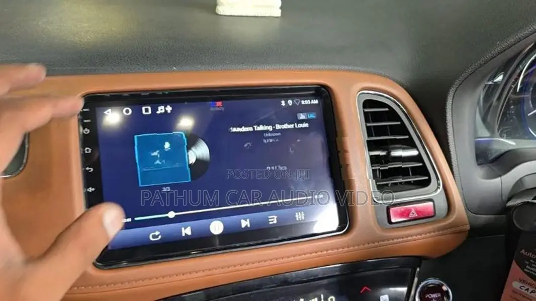 Honda Vezel 9 inch Android Player with Frame