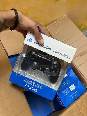 PS4 Controller
