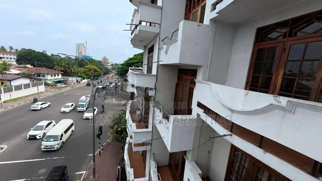 Fully Furnished Luxury Apartment Room for Short Term Rent Colombo 08