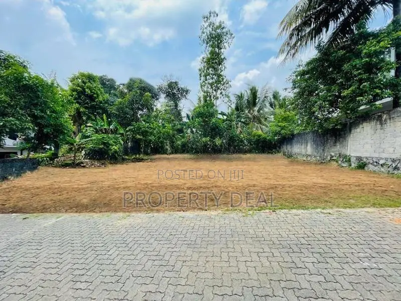 11 Perch Valuable Land In Homagama - PDL34