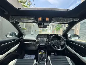 Kia Sonet GTX PLUS 2025