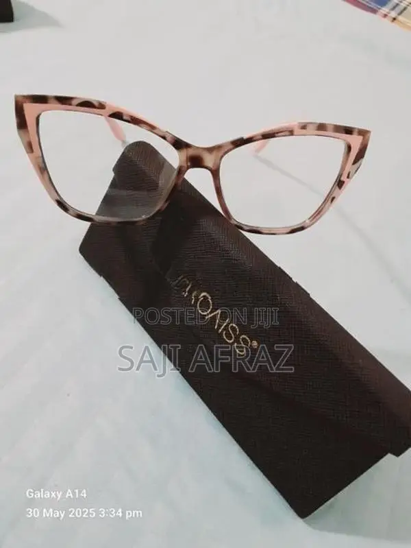 Ladies Spectacle