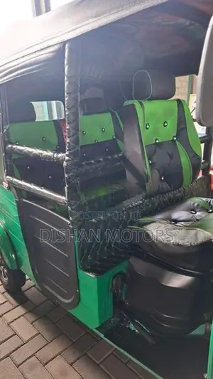 Bajaj RE 4 Stroke 2018