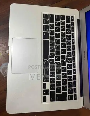 Apple MacBook Air I5