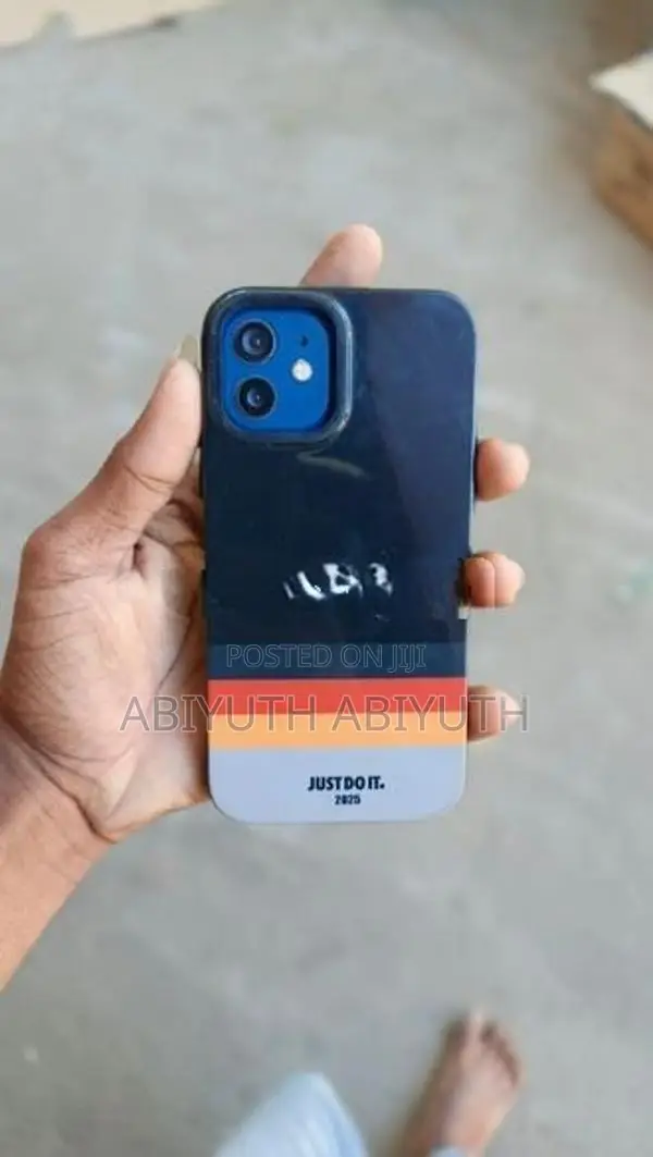 Apple iPhone 12 (Used)