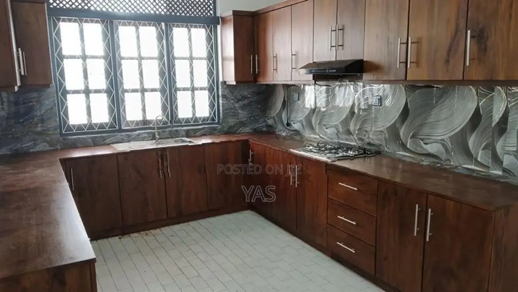 House Sale in Mount Lavinia
