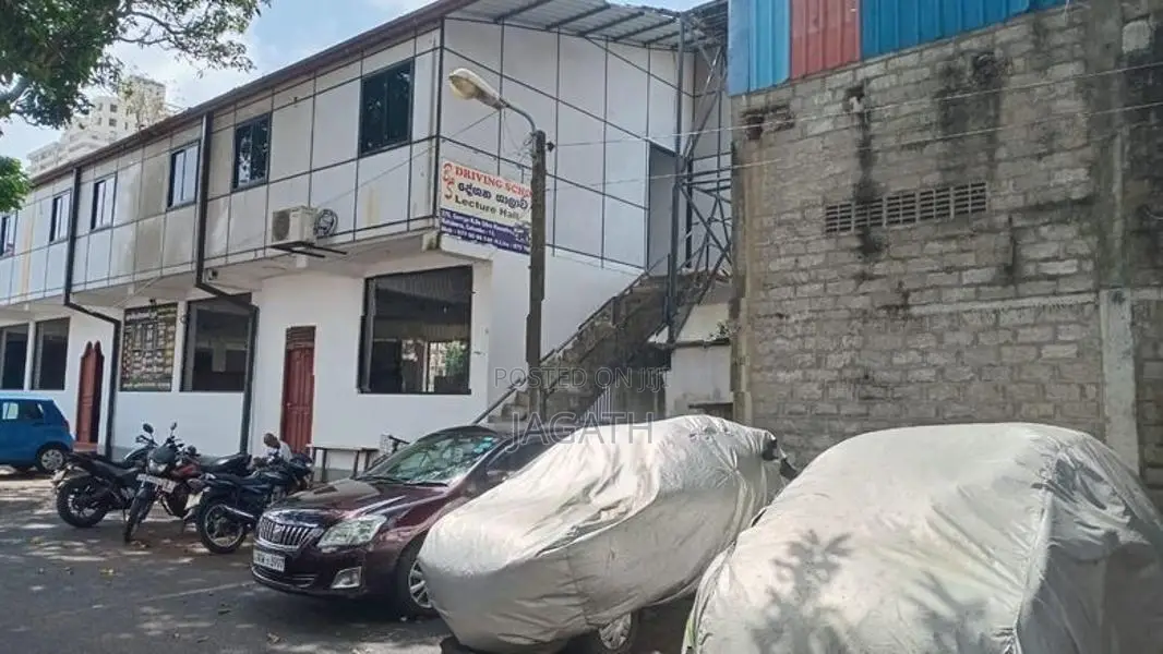 OFFICE FOR RENT KOTAHENA