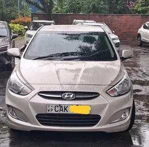 Hyundai Accent 2013