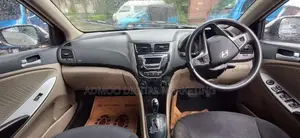 Hyundai Accent 2013