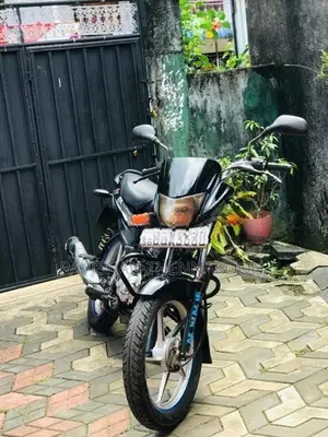 Bajaj Platina 100 2018