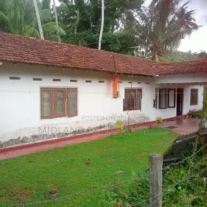 මිනුවන්ගොඩ , පන්සිල්ගොඩින් ඉඩමක්