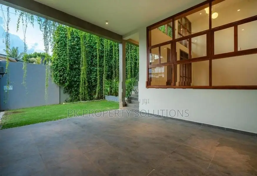 House for Sale in Malabe ( File Number 5181 B )in Thalahena