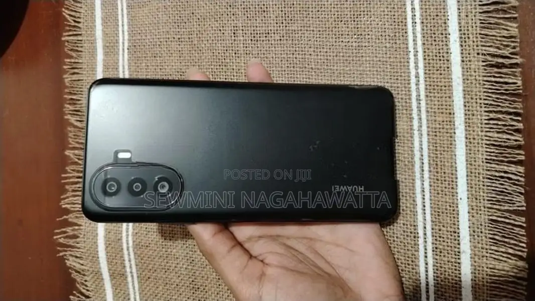 Huawei Nova Y70 (Used)