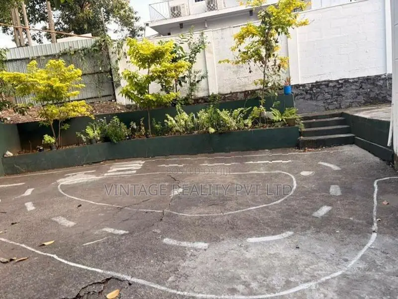 Building For Sale With Land Facing Nawala Road