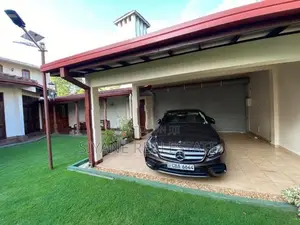 Super Luxury House For Sale In Colombo 06
