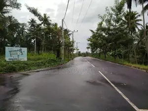 හෝමාගම හොරගල බස් පාරෙන් බිම් කොටස් විකිණීමට