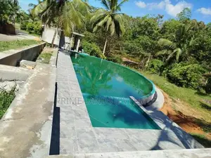 හෝමාගම හොරගල බස් පාරෙන් බිම් කොටස් විකිණීමට